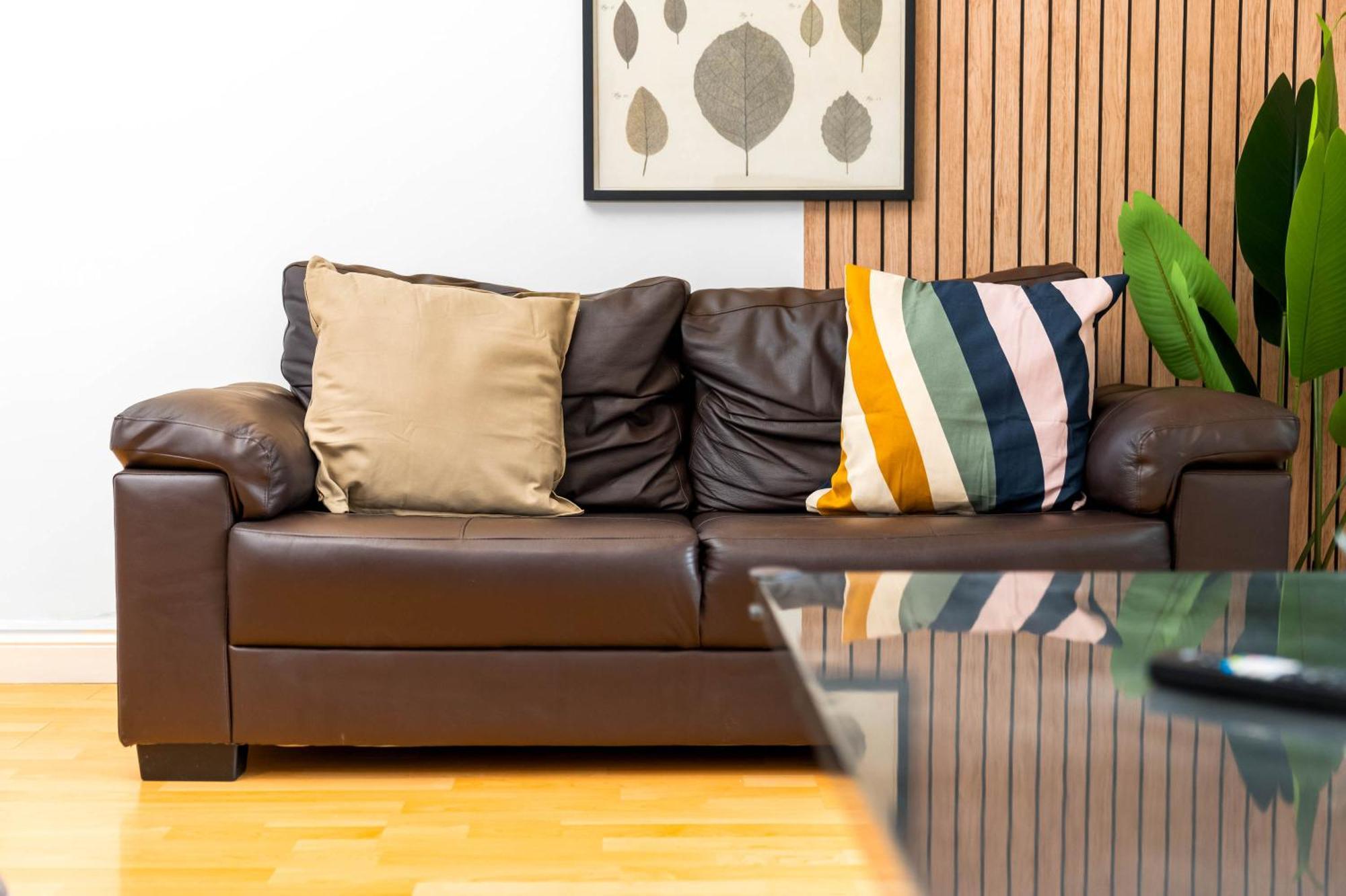 Stylish 2 Bedroom Flat In Hagley Rd By Novo Apartment Birmingham
