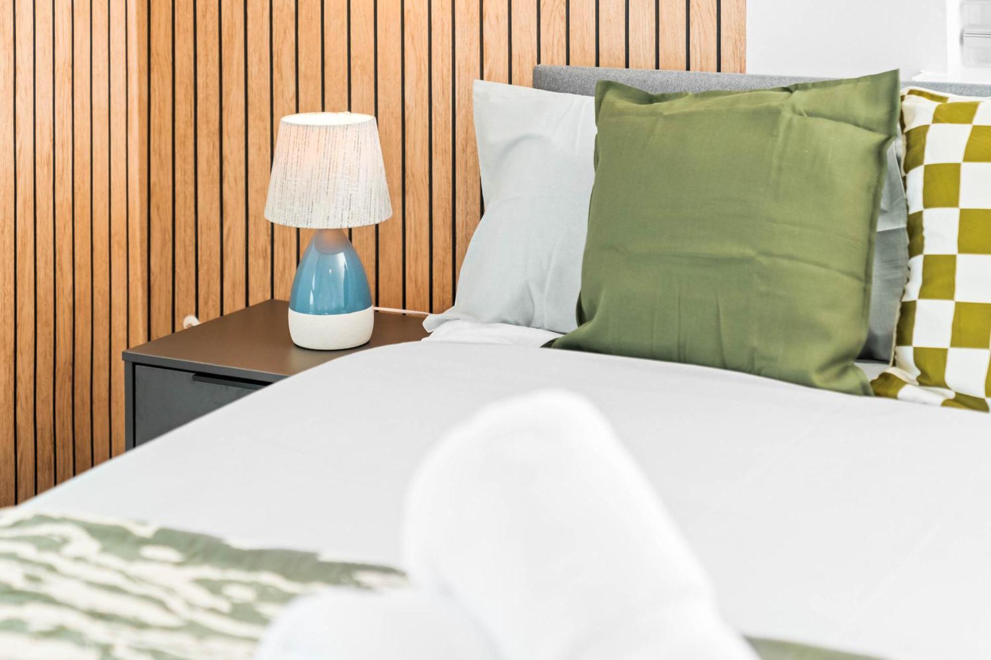 Apartment Stylish 2 Bedroom Flat In Hagley Rd By Novo Birmingham