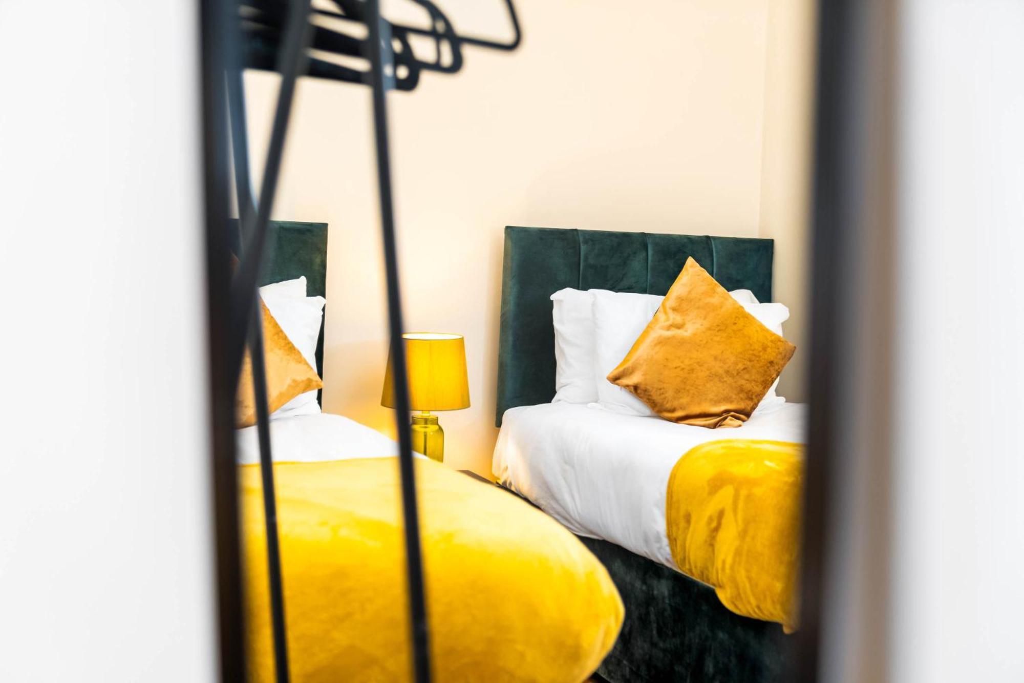 Holiday home 3 Bed House For Contractors & Families And Free Parking Birmingham