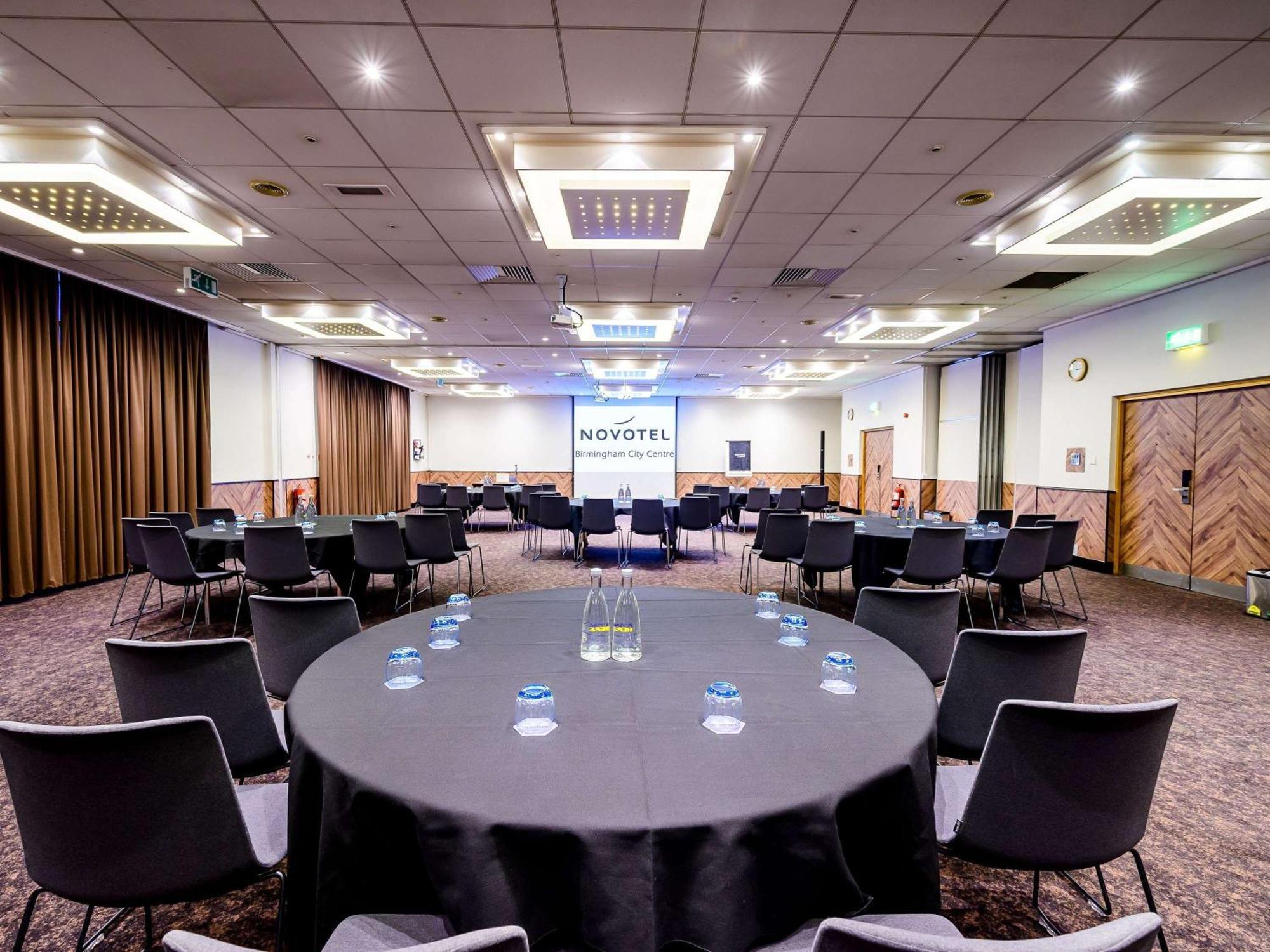 Novotel Centre Hotel