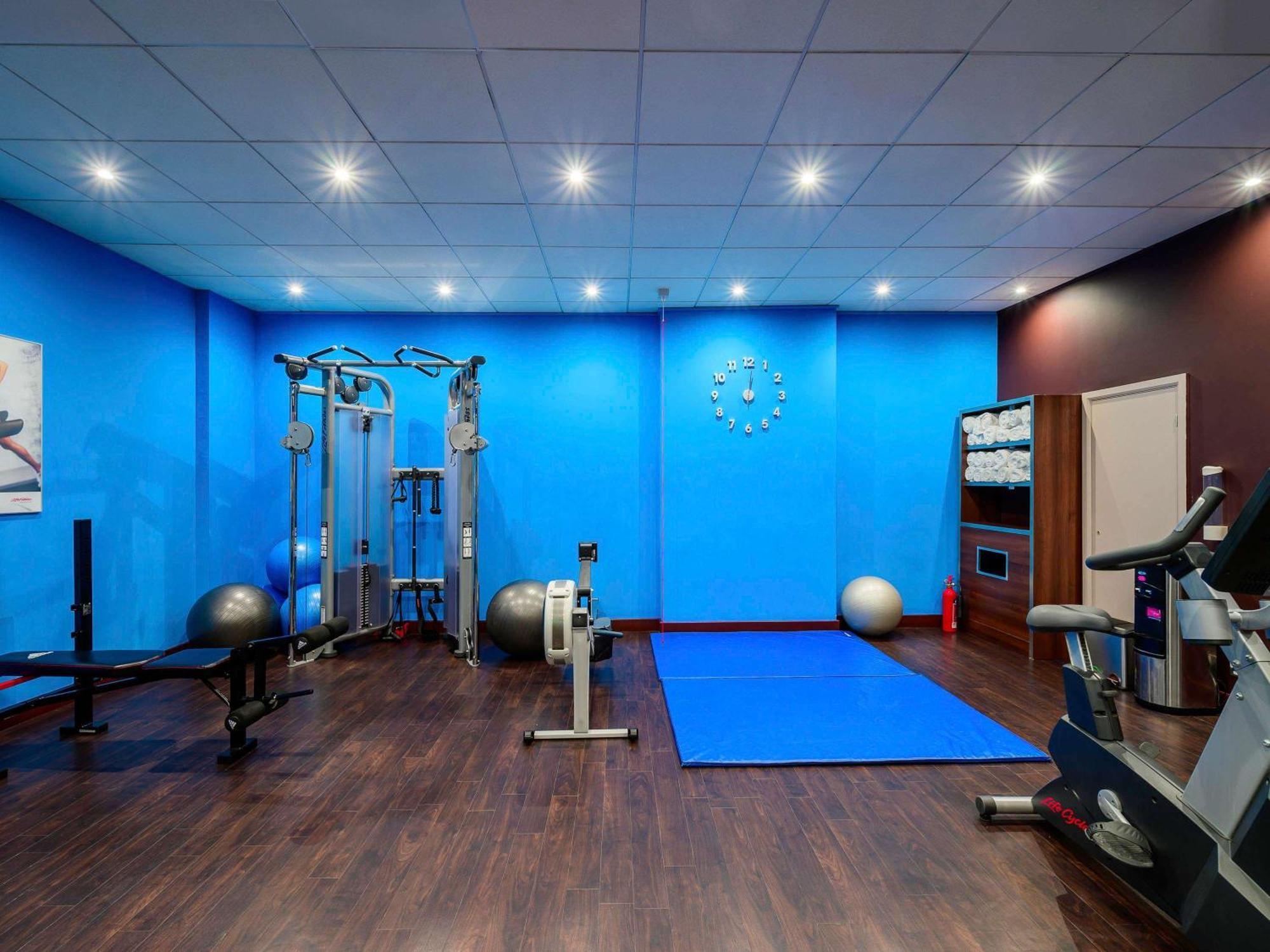 Novotel Centre Hotel 4*