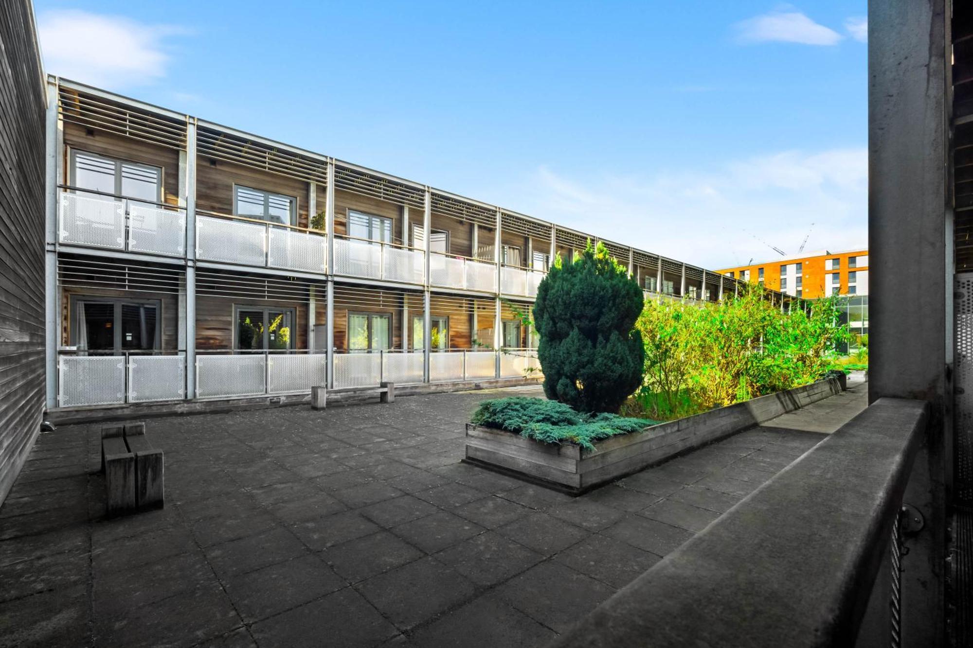 Apartment Centre - Chinatown - - Balcony - Secure Parking - Fast Wifi - 39a