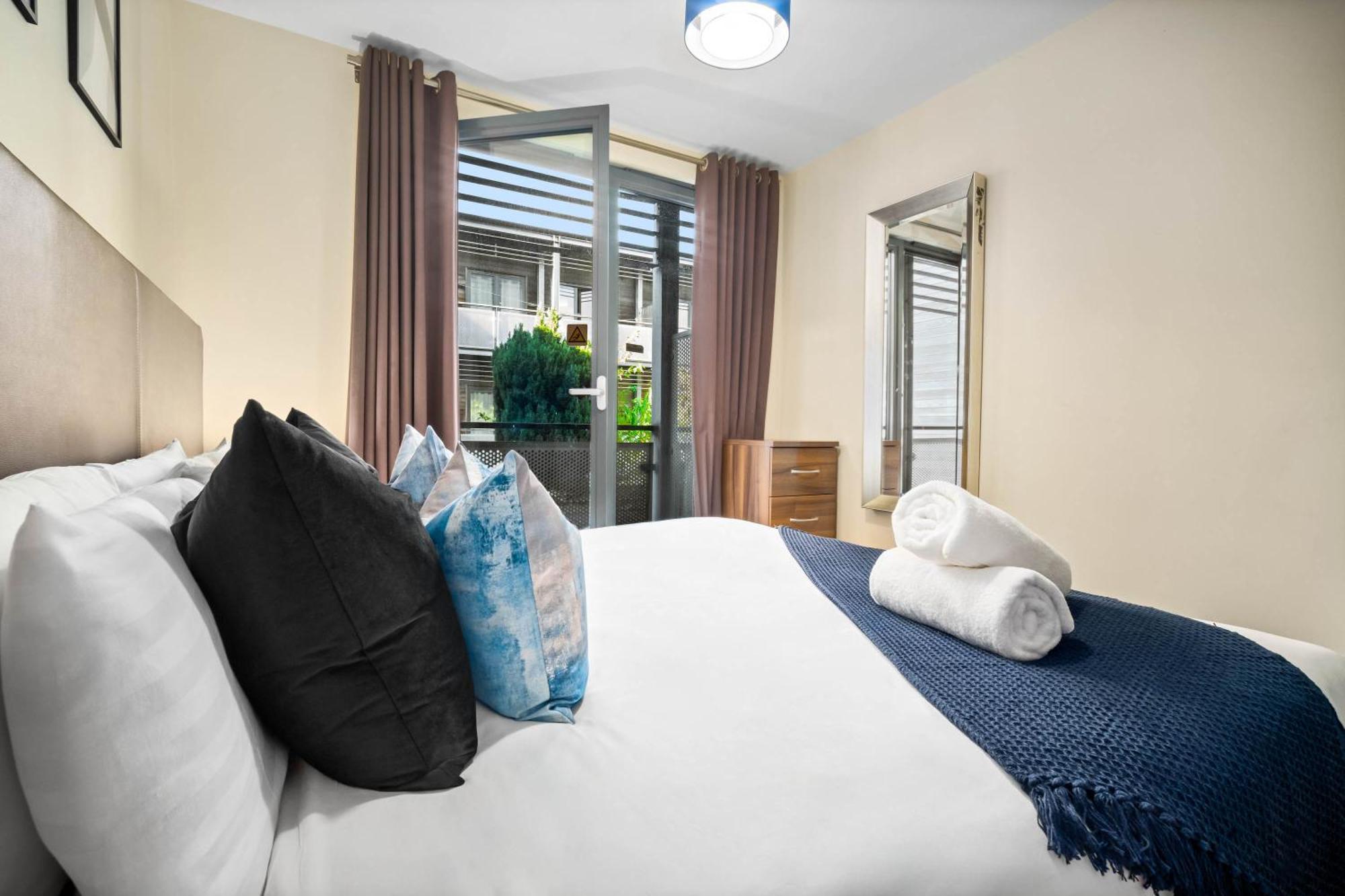 Centre - Chinatown - - Balcony - Secure Parking - Fast Wifi - 39a Apartment *