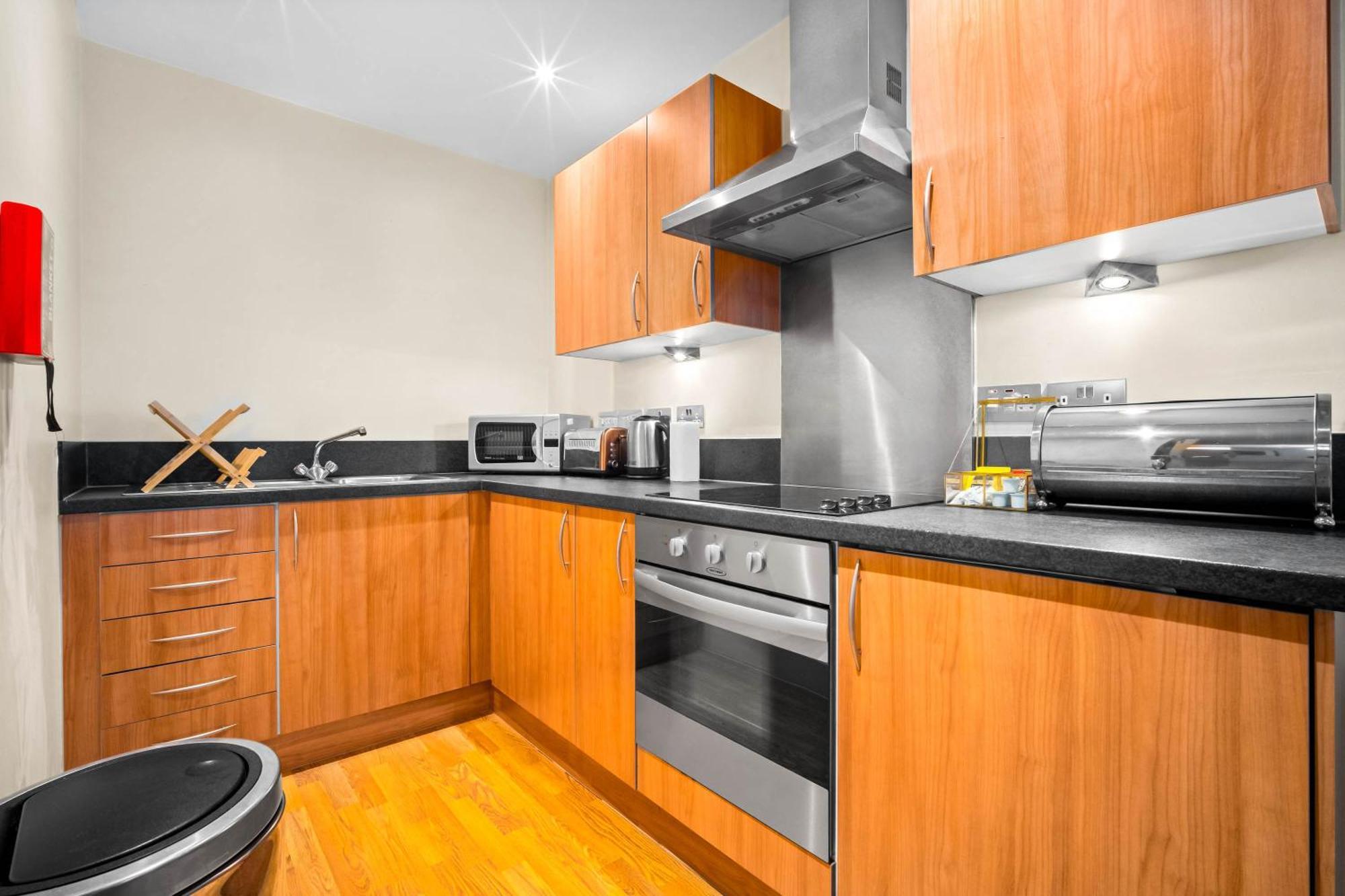 Centre - Chinatown - - Balcony - Secure Parking - Fast Wifi - 39a Apartment