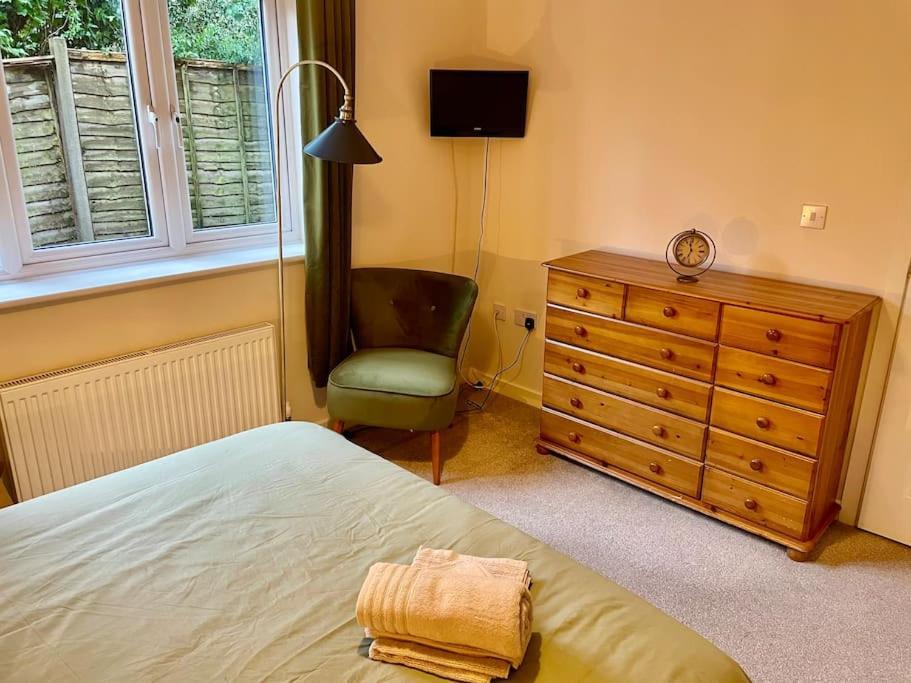 2bdroom Center House Perfect For Contractors