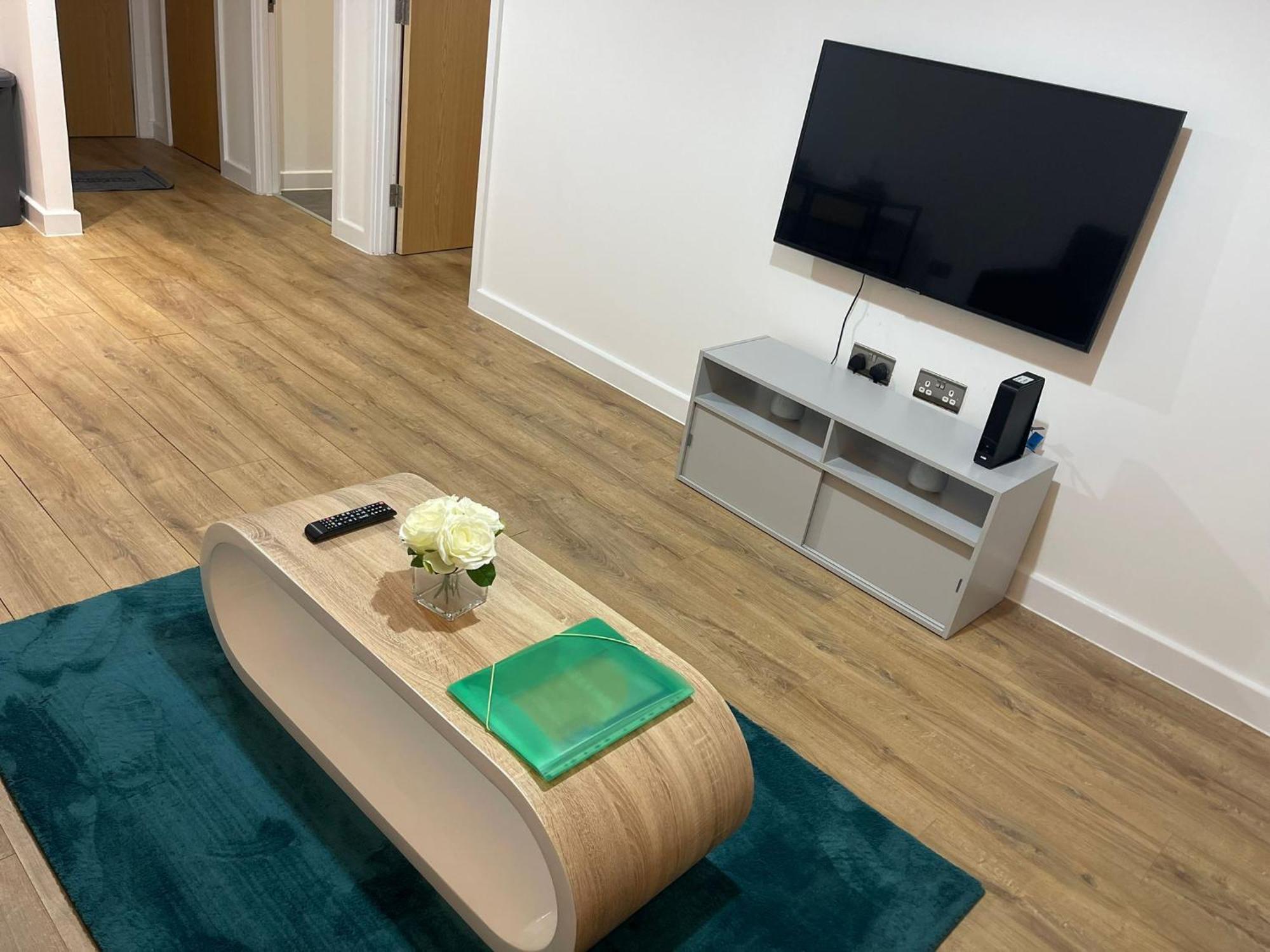 Apartment Deluxe - Fast Wifi- Utilitia Arena - Icc - Sea Life Centre