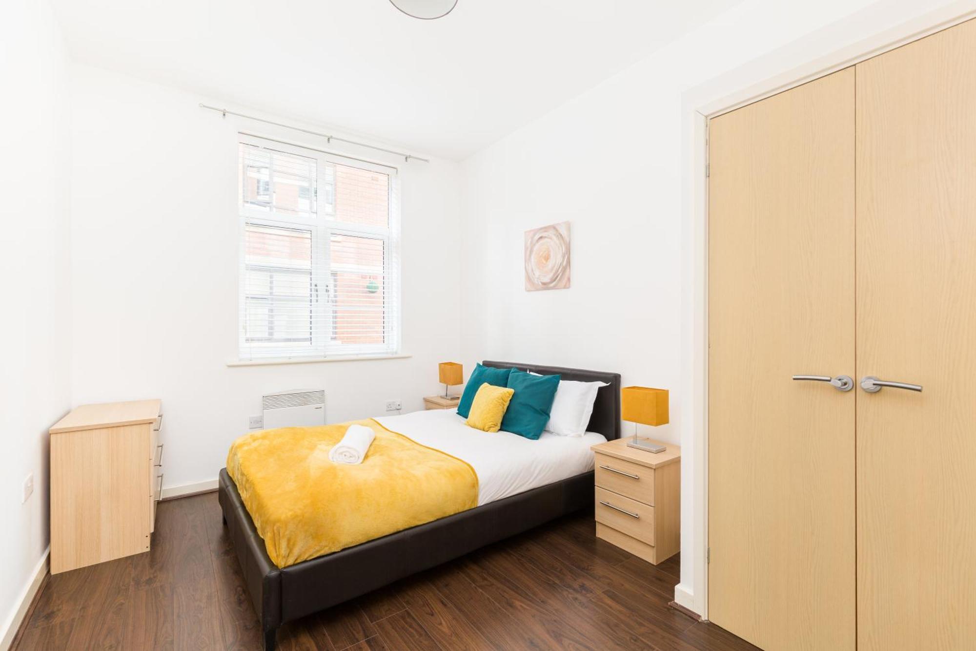 24-7 Secured City Centre Apartments With Free Underground Parking And Wifi Apartment Birmingham