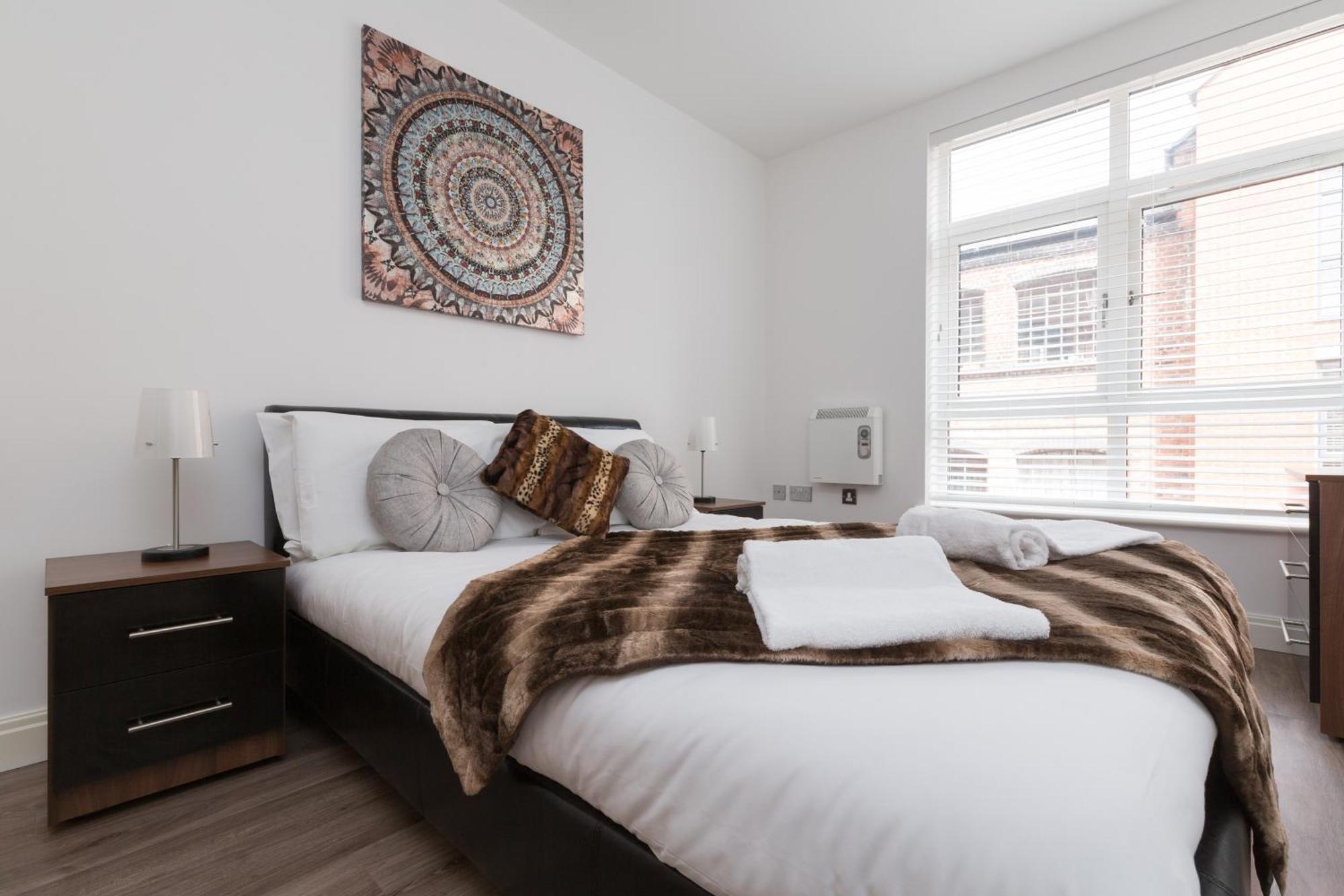 Apartment 24-7 Secured City Centre Apartments With Free Underground Parking And Wifi Birmingham
