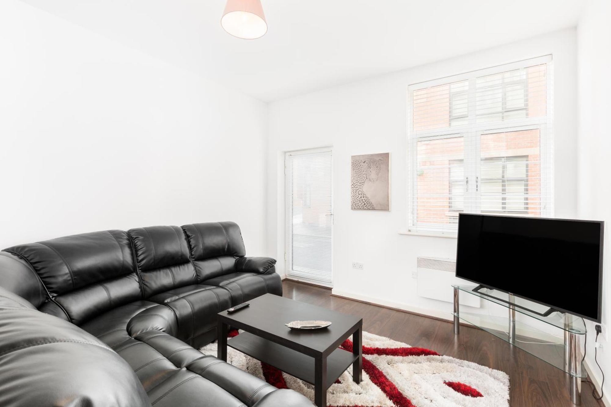 24-7 Secured City Centre Apartments With Free Underground Parking And Wifi
