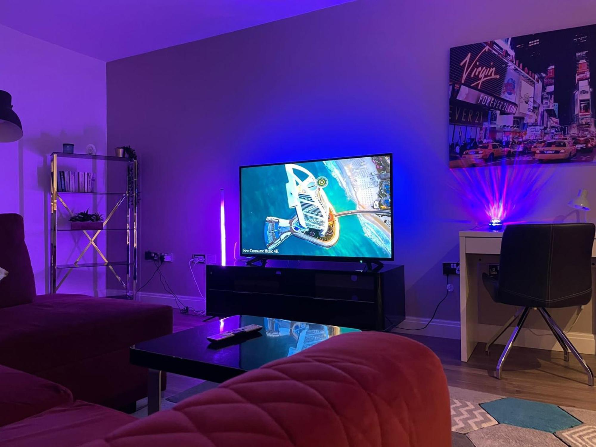 24-7 Secured City Centre Apartments With Free Underground Parking And Wifi *
