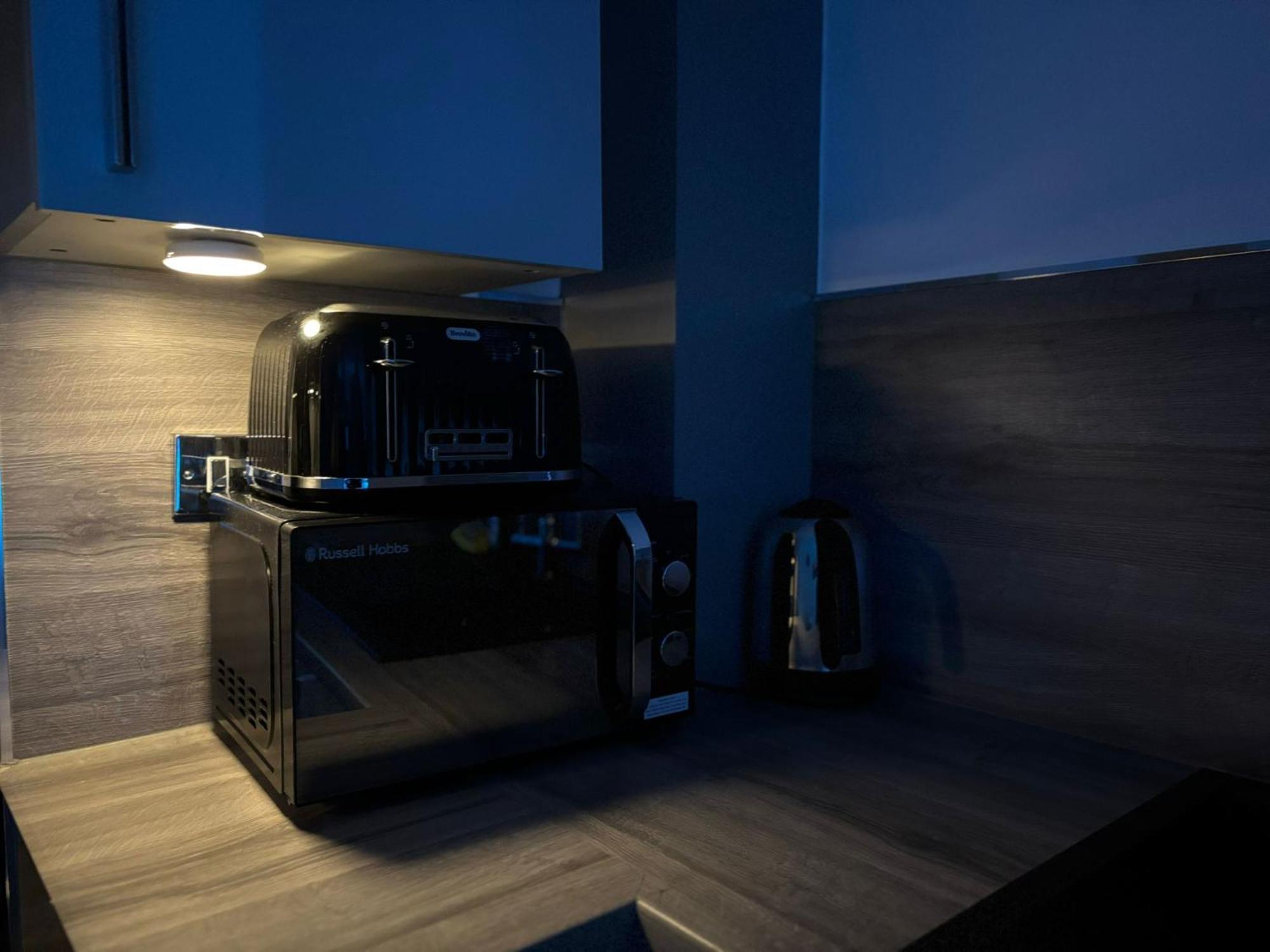 24-7 Secured City Centre Apartments With Free Underground Parking And Wifi Apartment Birmingham