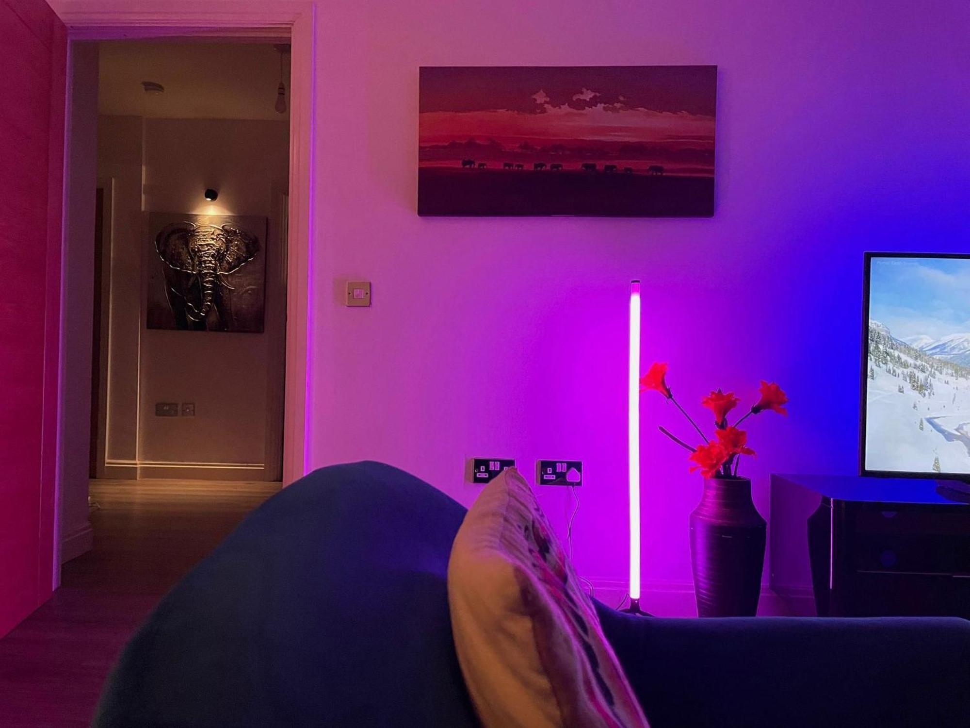 24-7 Secured City Centre Apartments With Free Underground Parking And Wifi Apartment