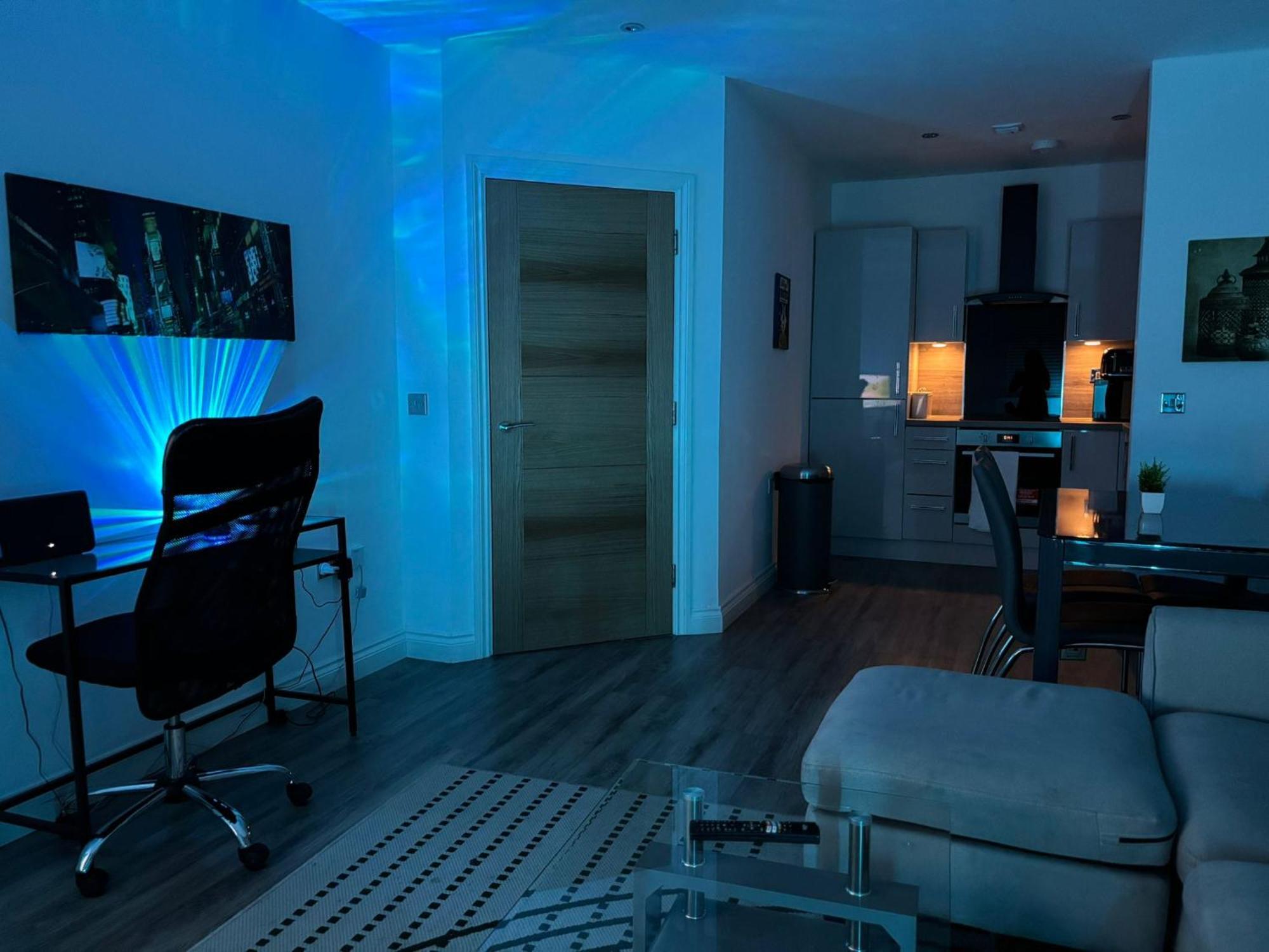 24-7 Secured City Centre Apartments With Free Underground Parking And Wifi * Birmingham