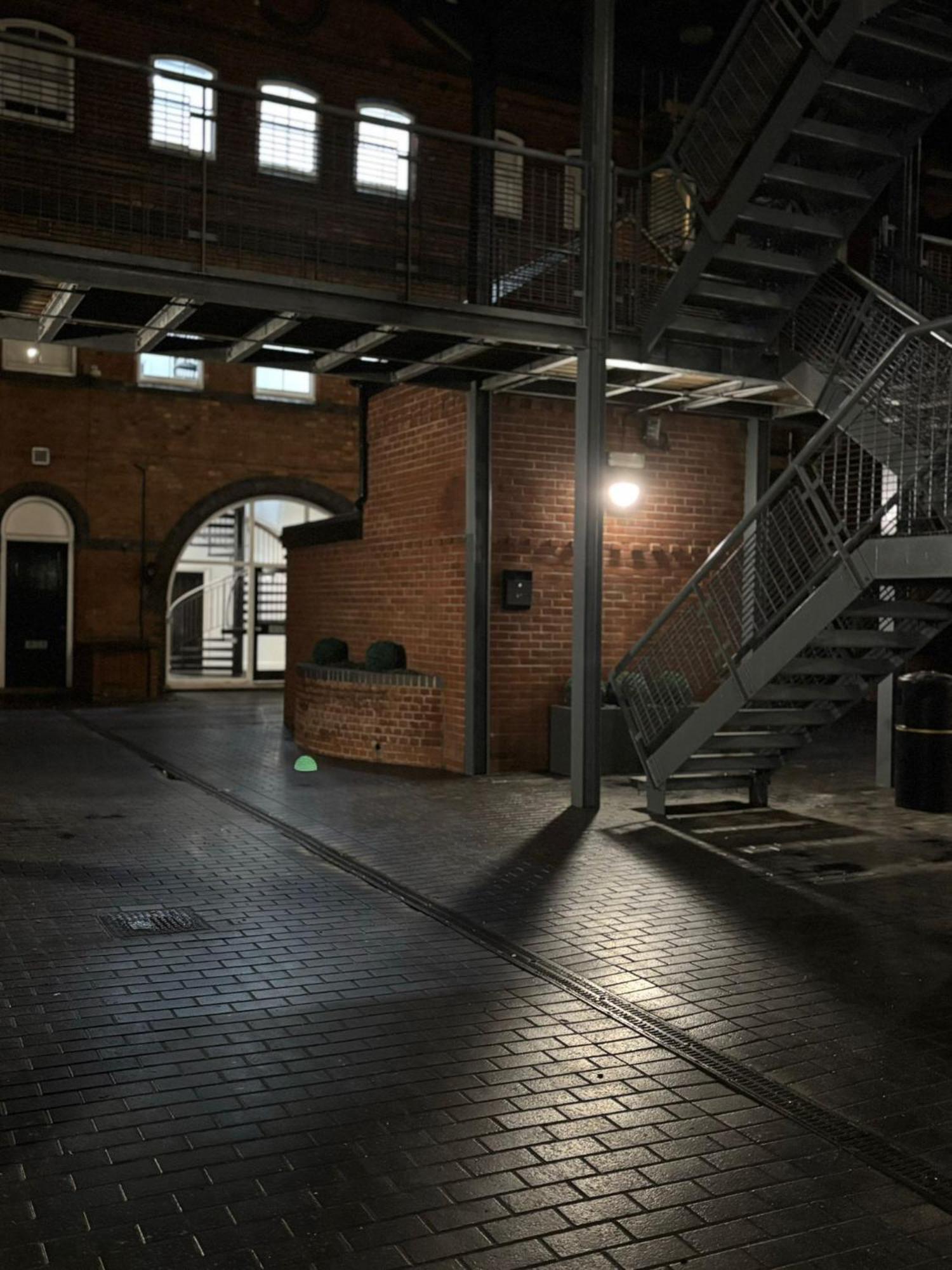 Apartment 24-7 Secured City Centre Apartments With Free Underground Parking And Wifi Birmingham
