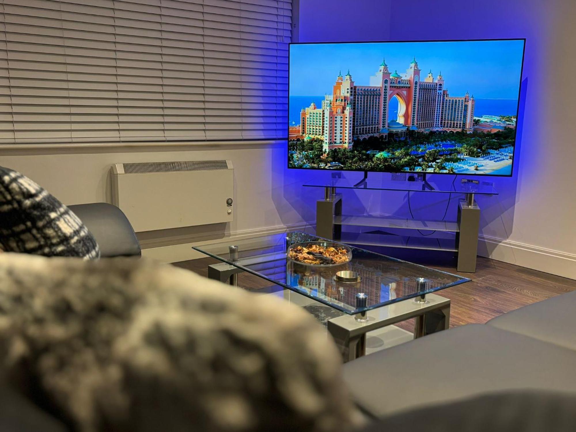 24-7 Secured City Centre Apartments With Free Underground Parking And Wifi Birmingham