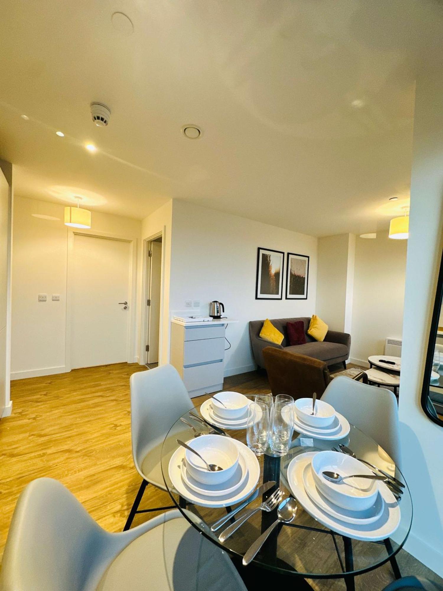Fabulous 2 Bed Flat In W Views