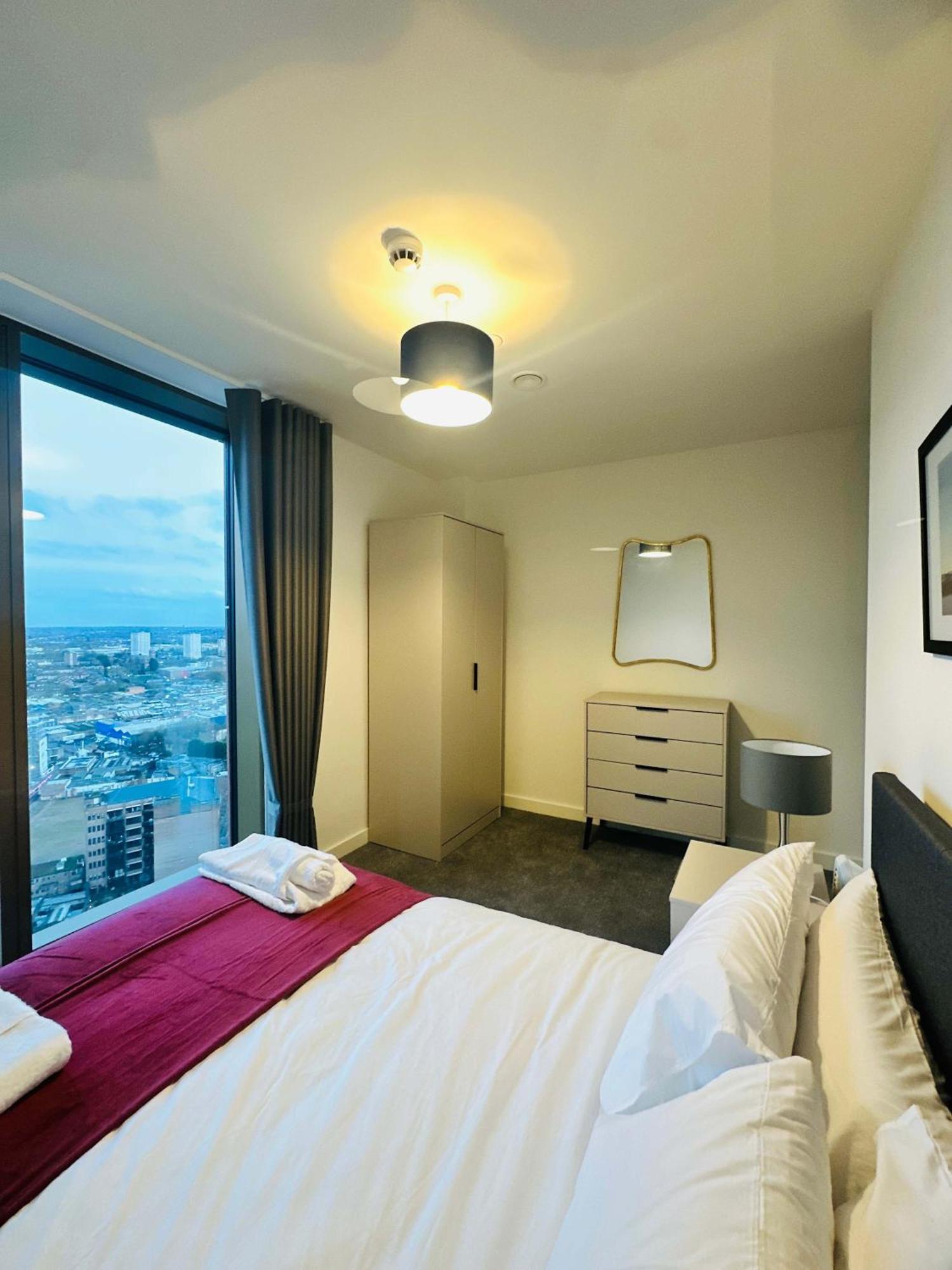 Apartment Fabulous 2 Bed Flat In W Views *