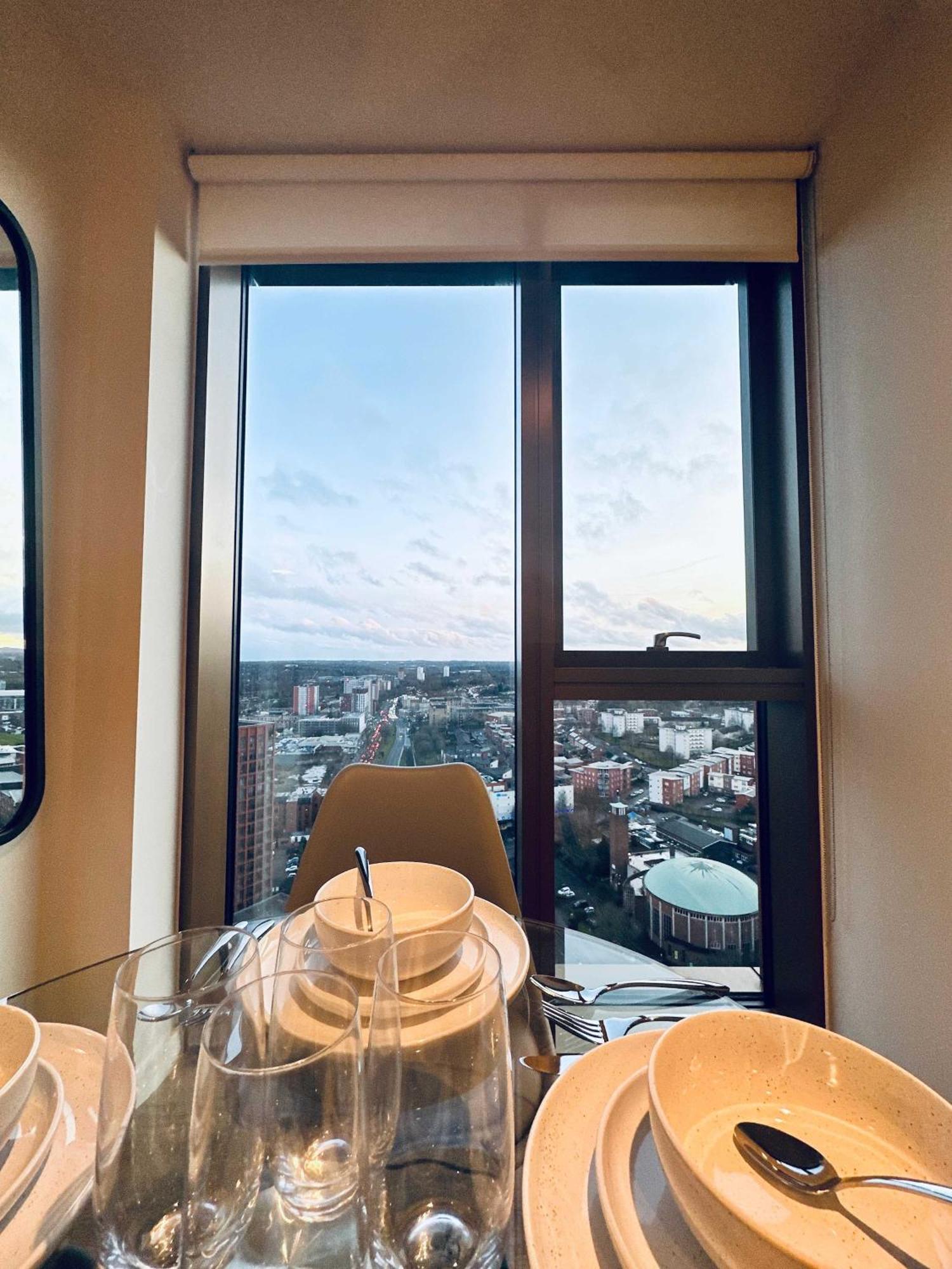 Apartment Fabulous 2 Bed Flat In W Views