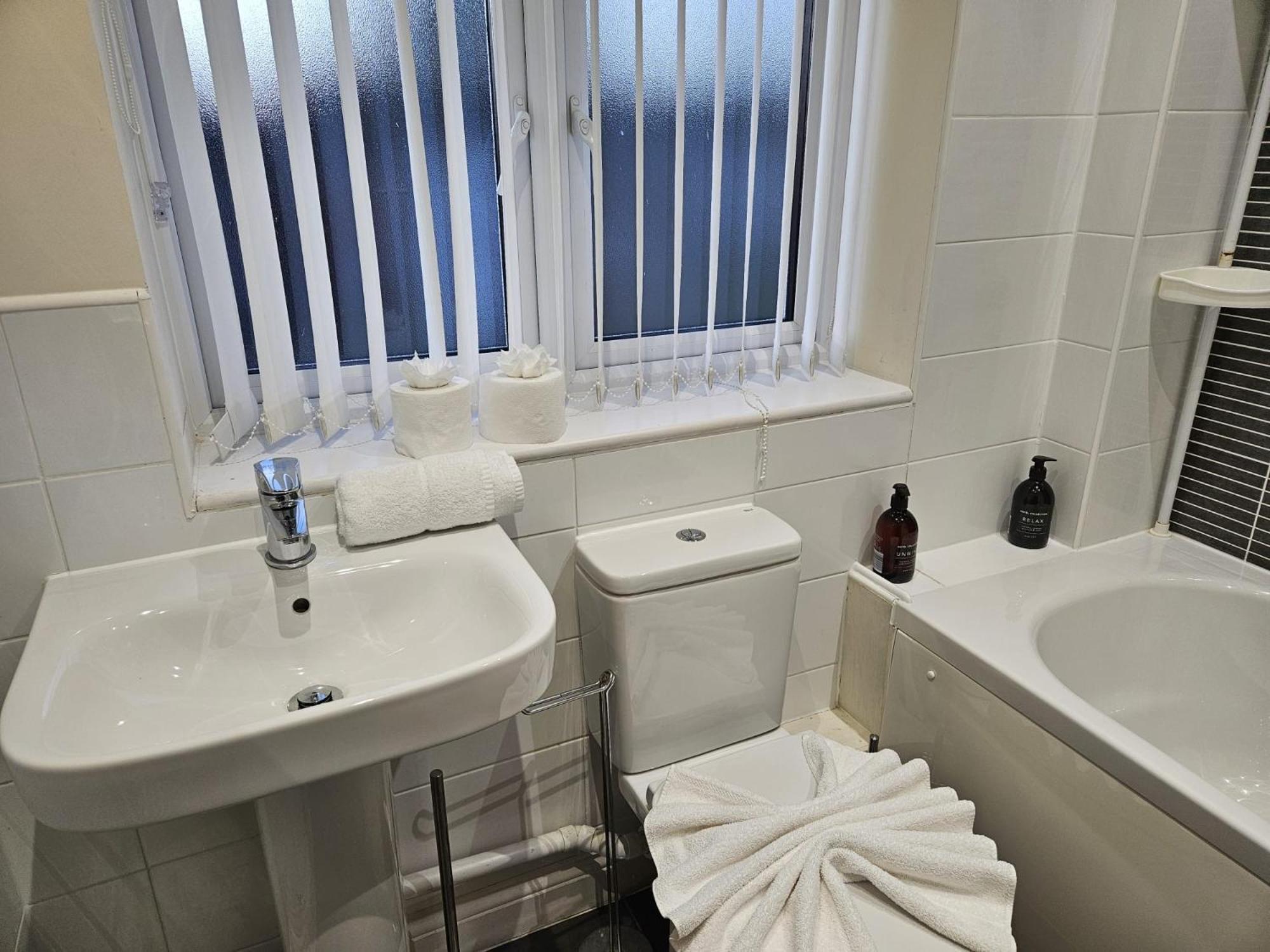 The - Near Nec-bhax Guest house Birmingham