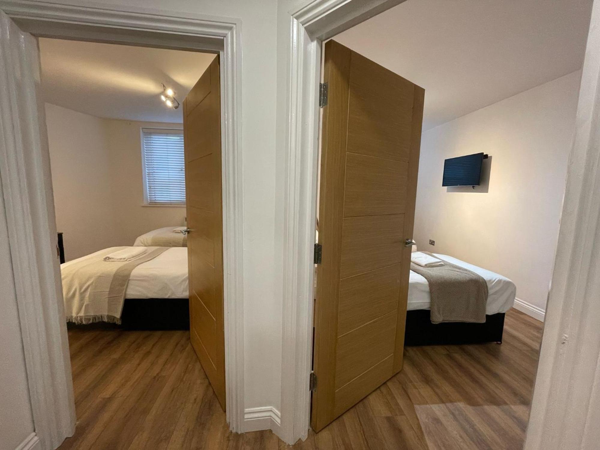 Apartment 24-7 Secured City Centre Apartments With Free Underground Parking And Wifi Birmingham