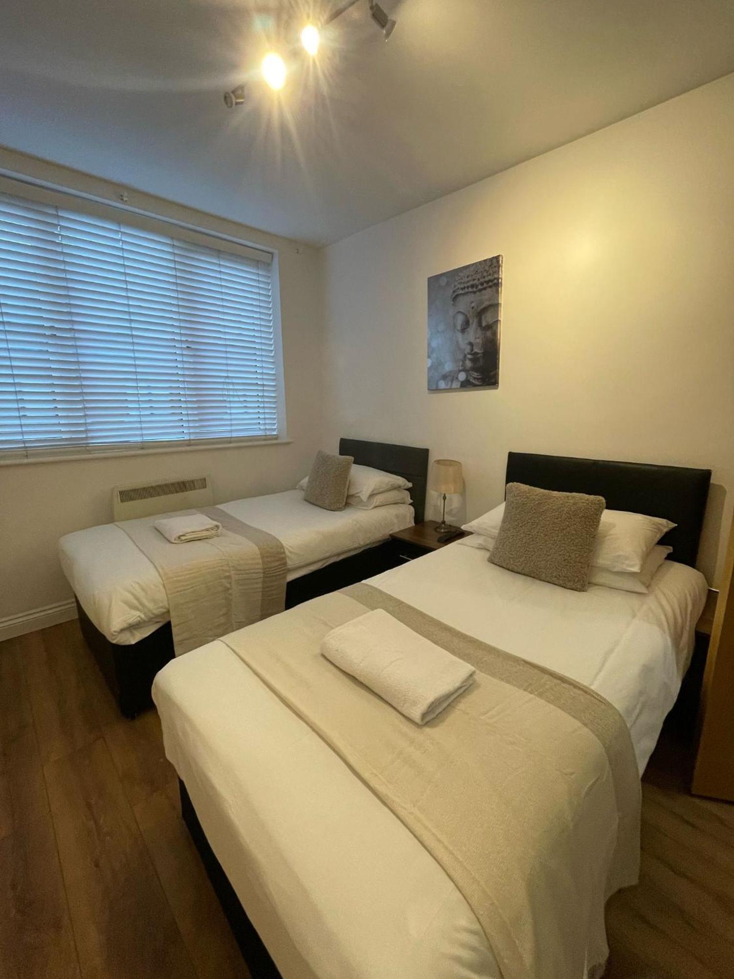 24-7 Secured City Centre Apartments With Free Underground Parking And Wifi Birmingham