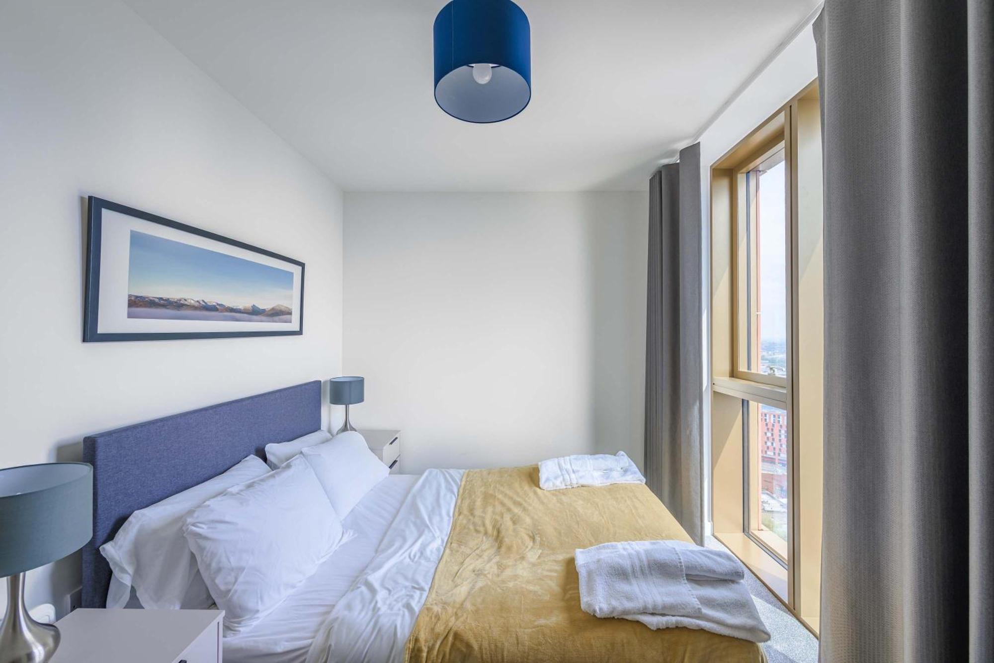 Fabulous 2 Bed Flat In W Views