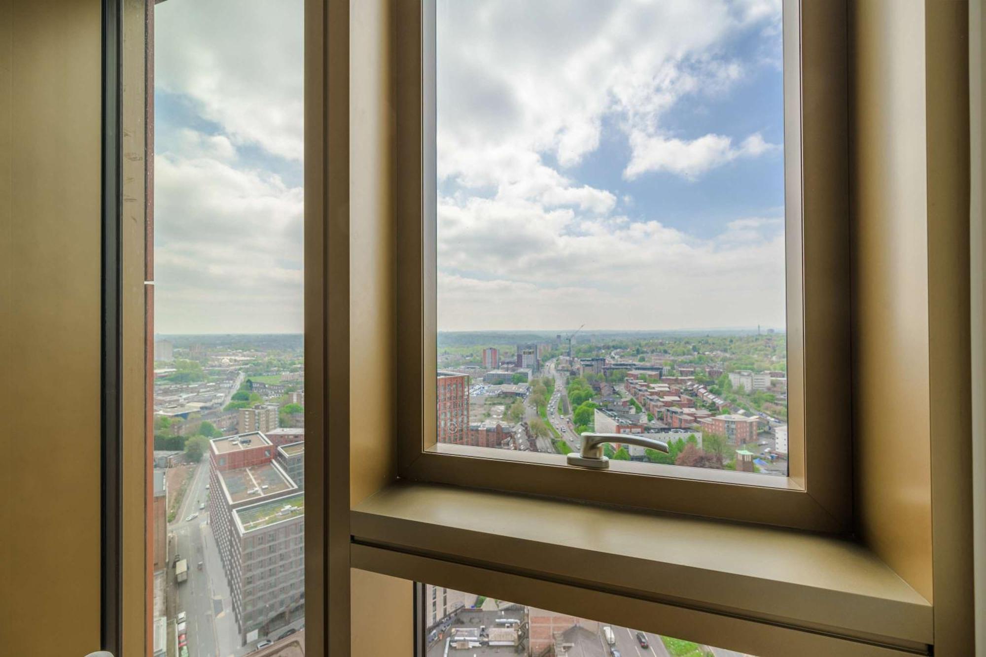 Fabulous 2 Bed Flat In W Views Apartment Birmingham