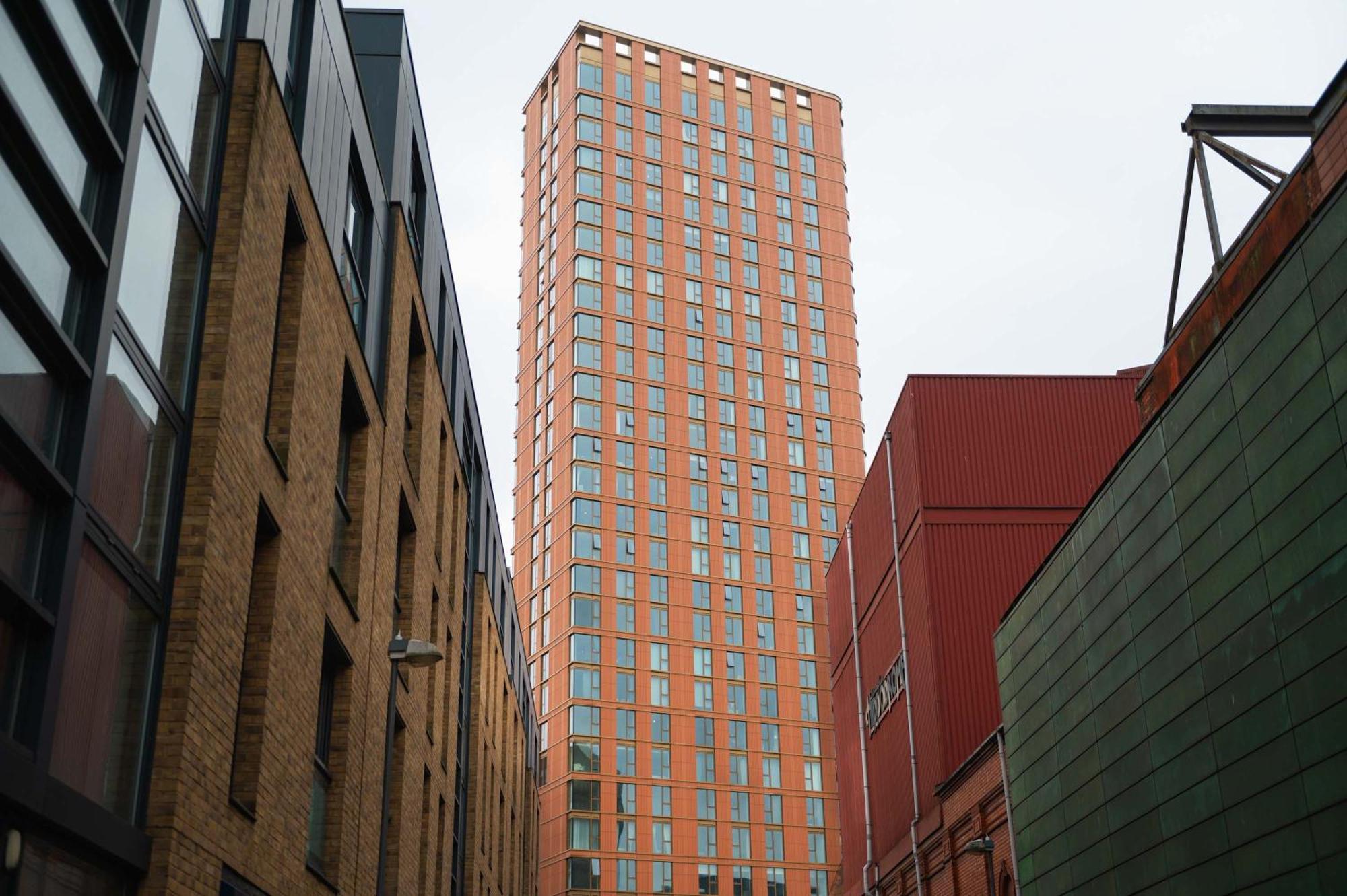 Fabulous 2 Bed Flat In W Views