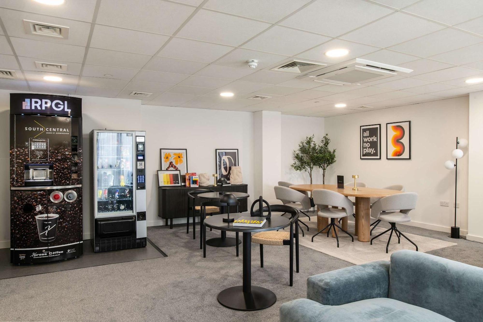 Fabulous 2 Bed Flat In W Views Apartment Birmingham