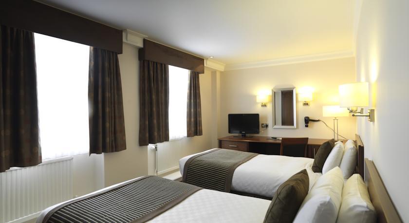 Thistle Birmingham City 4*