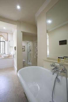 Hotel New Hall & Spa,