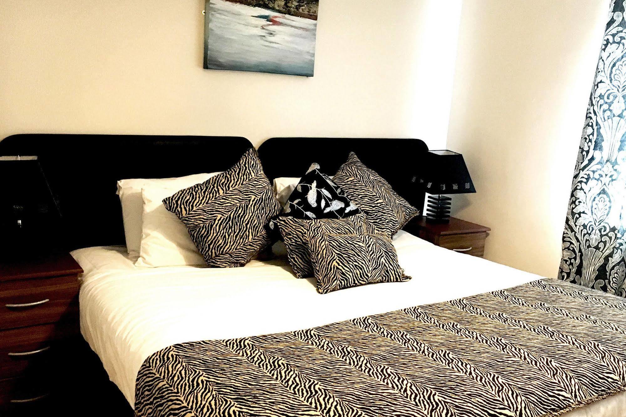 Aparthotel Nites By Arena View Management Ltd 4*