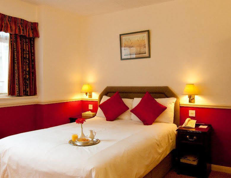 Comfort Inn 2*