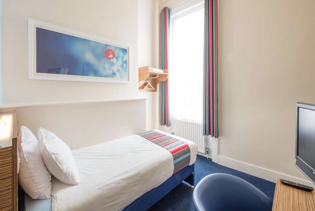 Travelodge Dudley 3* Birmingham