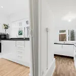 4 Bedroom House Near Bhx, Nec & Hs2