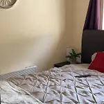 Jacuzzi Getaway With Sauna And Super King Bed