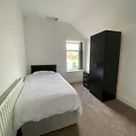 Home Base: Tranquil Stay In The Heart Of Birmingham