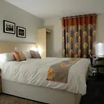 Royal George Hotel