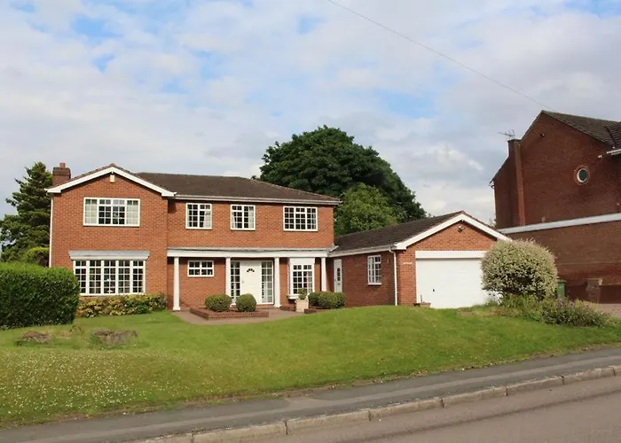 Unwind In Comfort At Cosy Caradus Your 4 Bedroom Home Sweet Home!