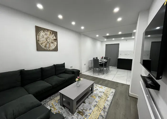 Lovely Home Near Bhx Airport, Nec