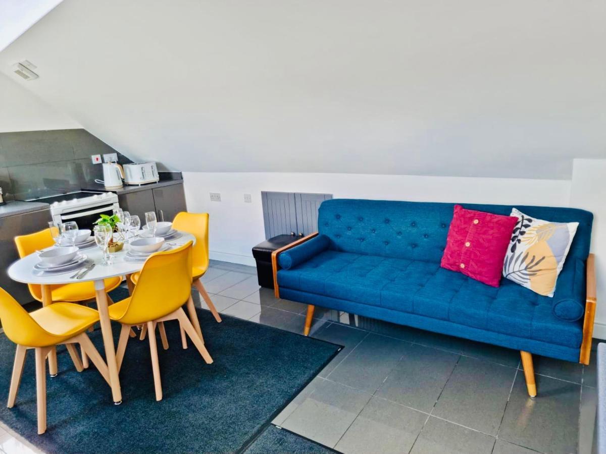 Cosy 3 Bed Near Airport & Nec Perfect For Groups & Contractors! Apartment
