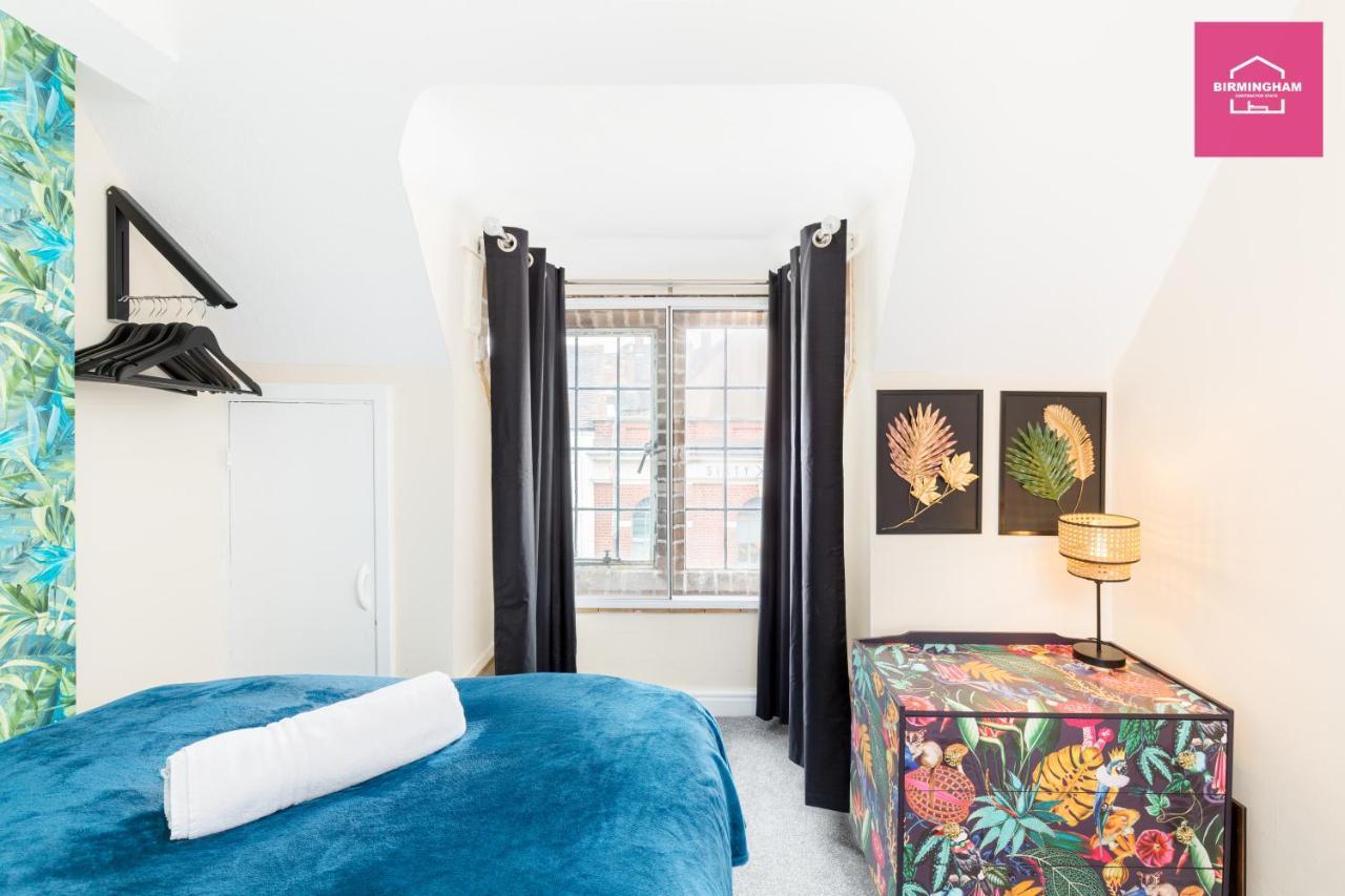 Apartment Coleshill Flexible Stay: Spacious 3-bedroom Birmingham