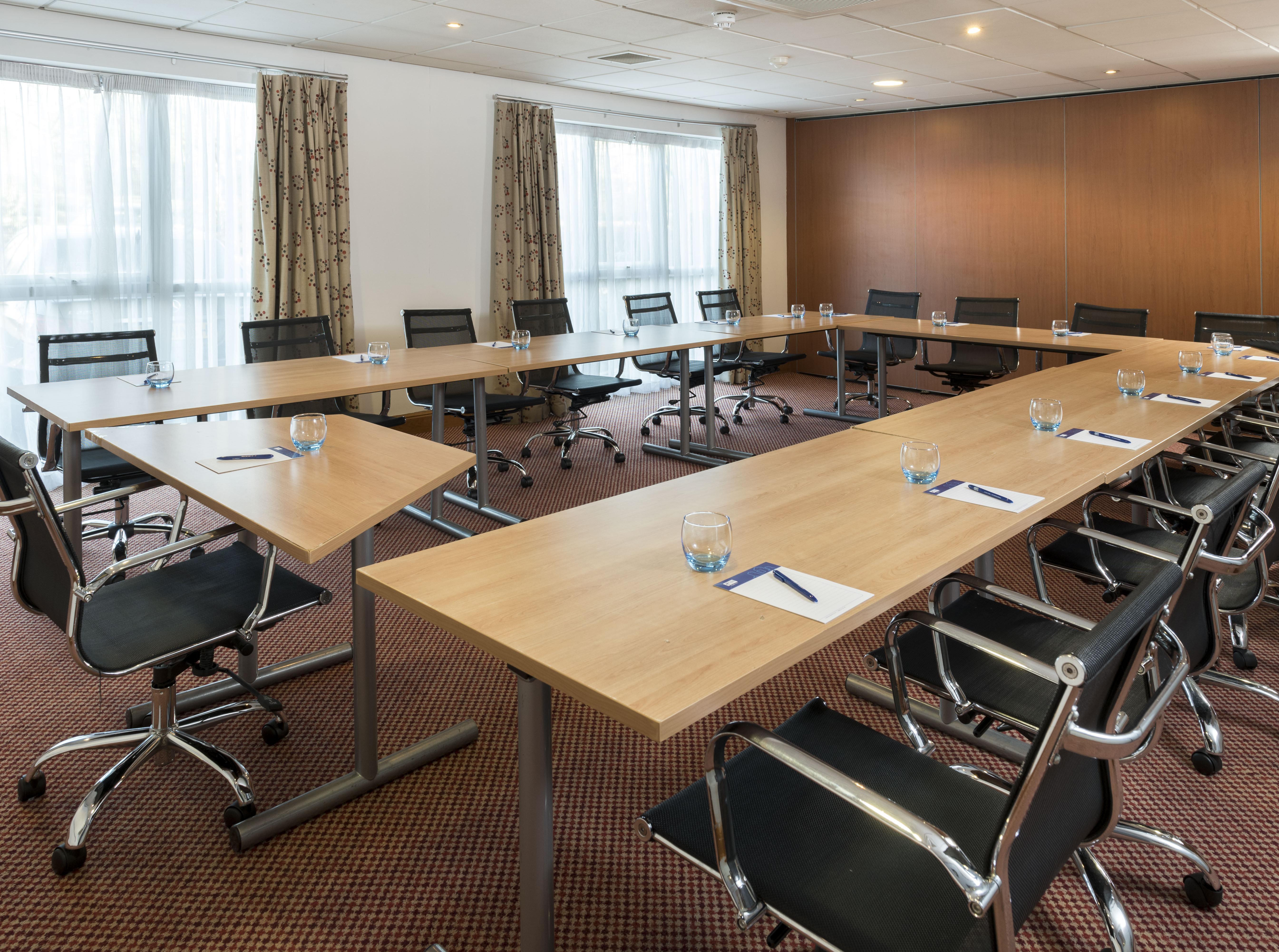 Express Star By Ihg Hotel 3*