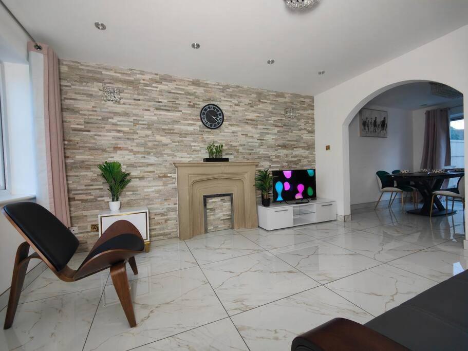 Tyburn Home, With Free Parking Birmingham