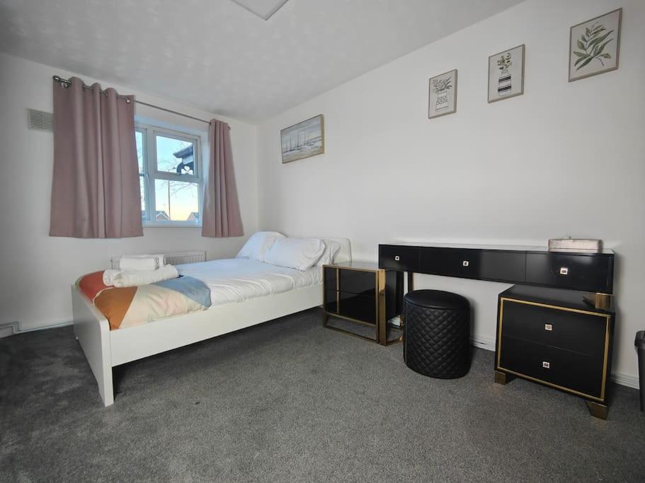 Apartment Tyburn Home, With Free Parking *