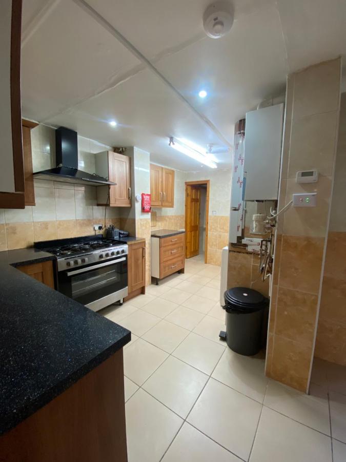 Base: Tranquil In The Heart Of Holiday home Birmingham