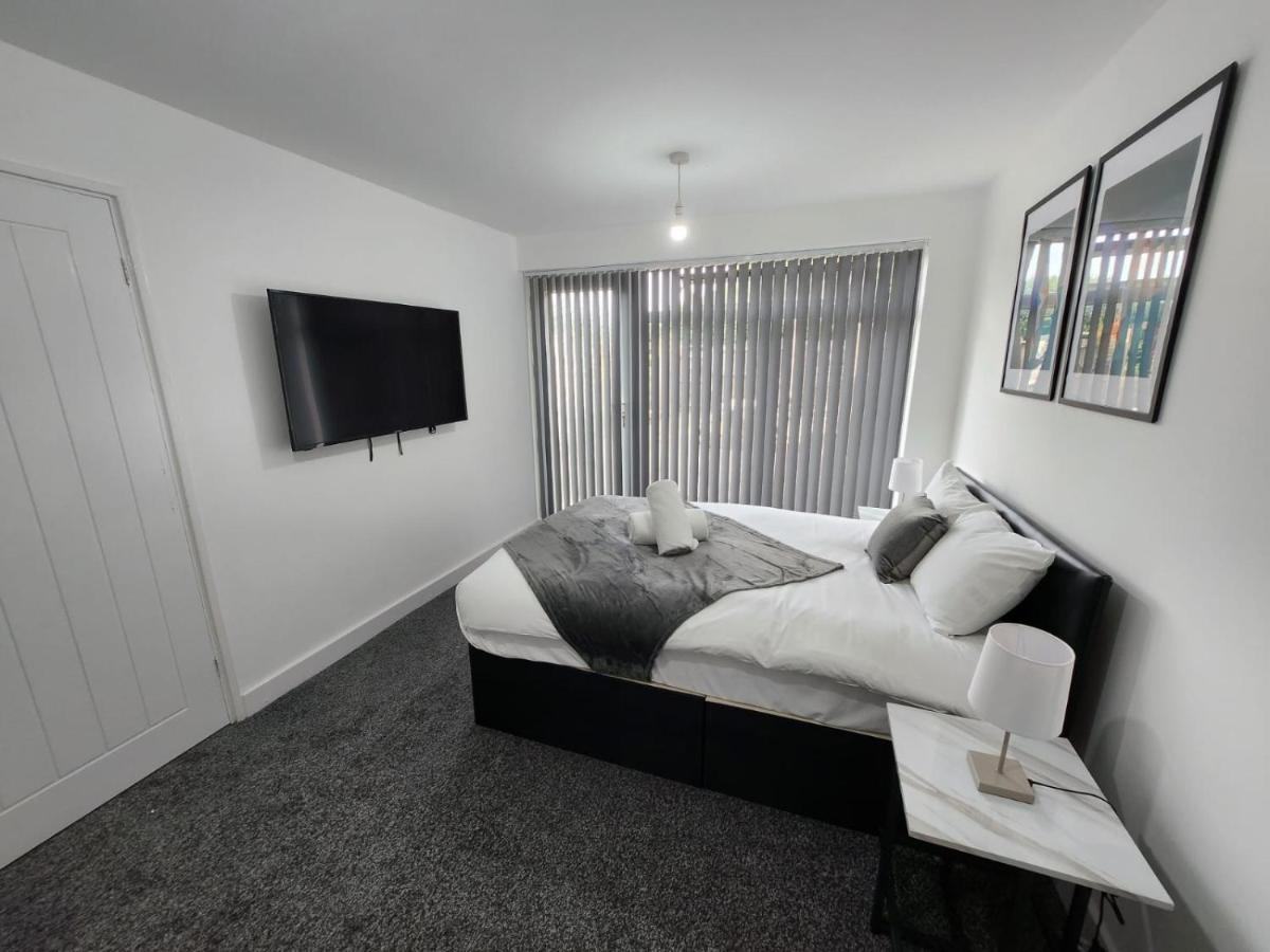 4 Bedroom 2 Bathroom Shared House - Near Bhx And Nec Guest house