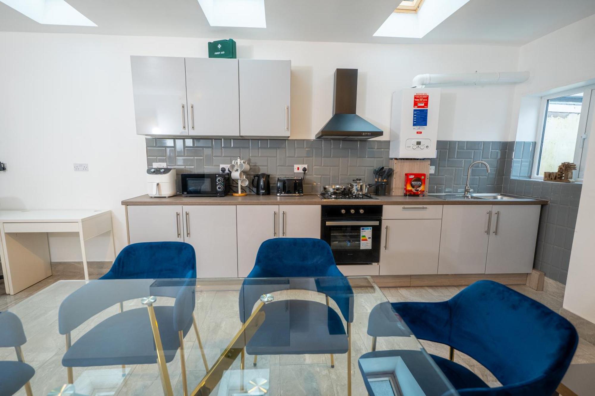 Kunda House Coventry Road