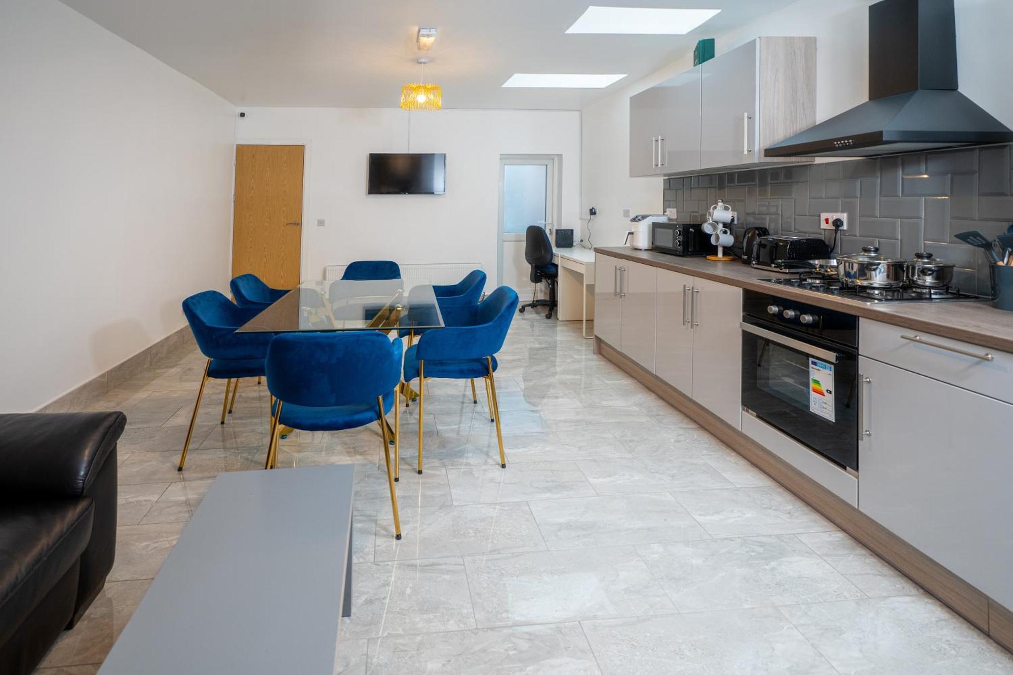 Kunda House Coventry Road Guest house