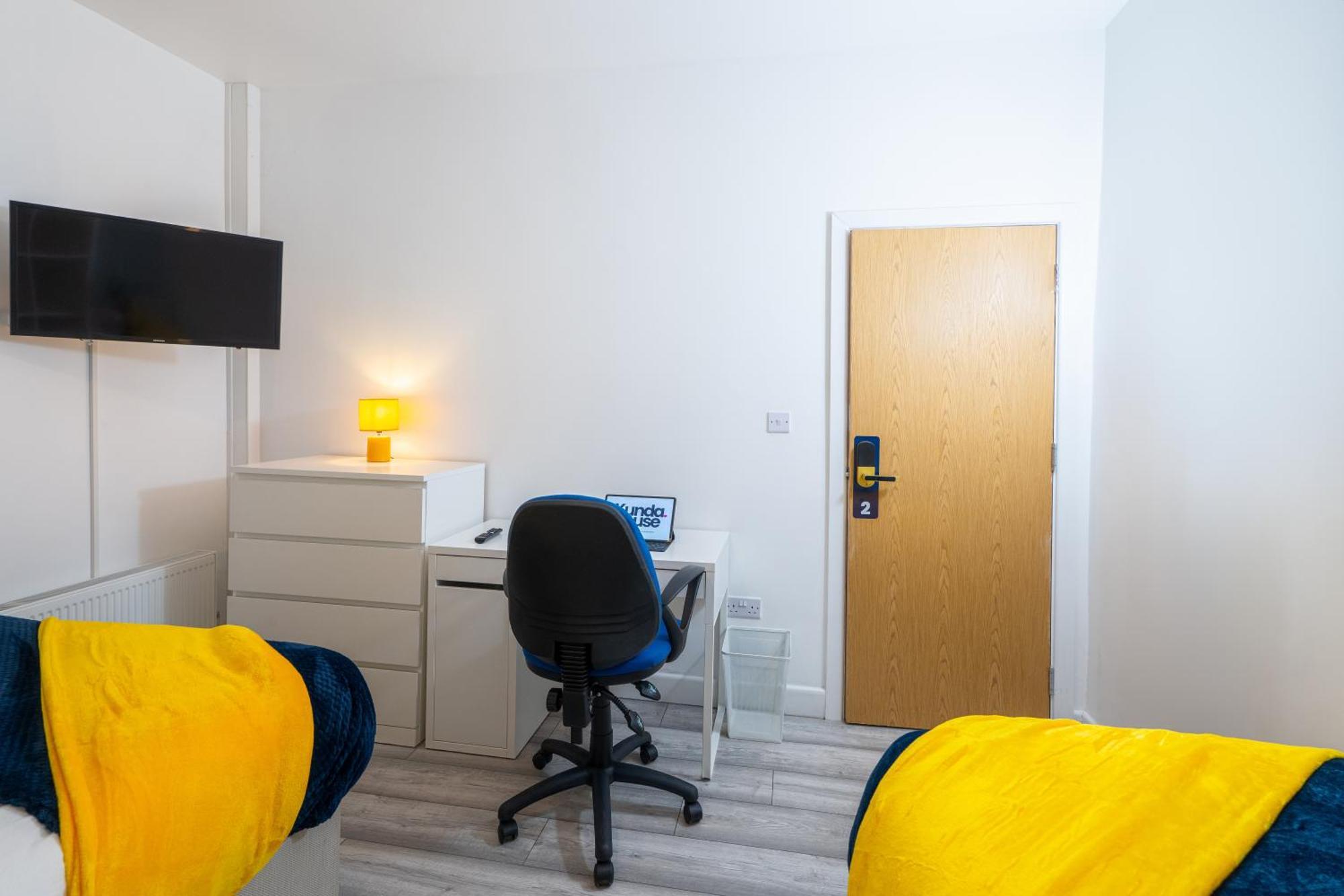 Kunda House Coventry Road Guest house Birmingham